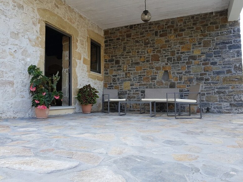 Traditional Villa In Fres