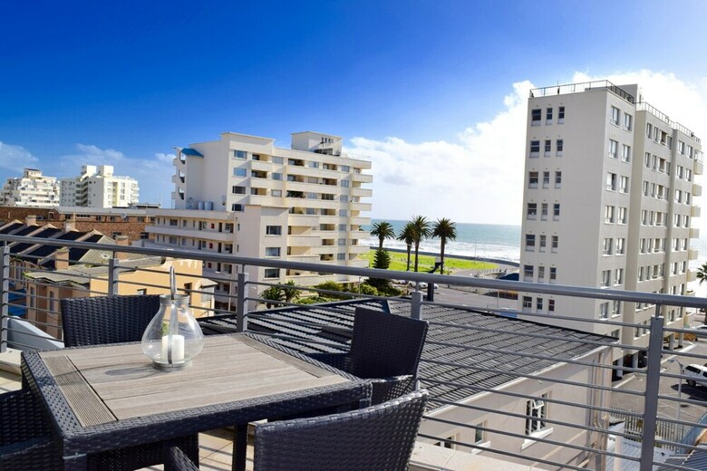1 Bedroom Apartment By The Ocean