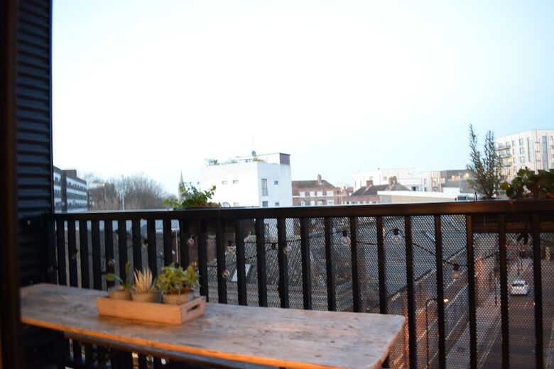 Apartamentos Contemporary 1 Bedroom Flat With Balcony In Hackney