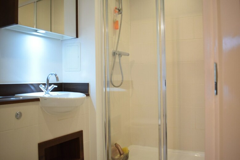 Apartamentos Modern 2 Bed Flat With Balcony In Canada Water