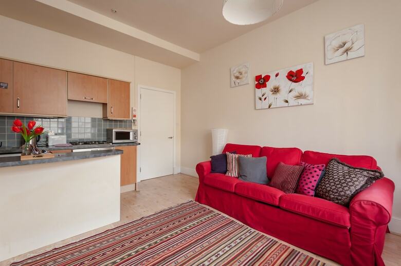 Apartamentos 1 Bedroom Home In Old Town Centre