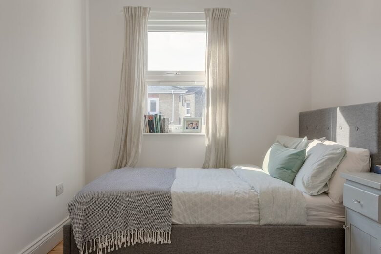 Bright 1 Bedroom Apartment In Wimbledon Park