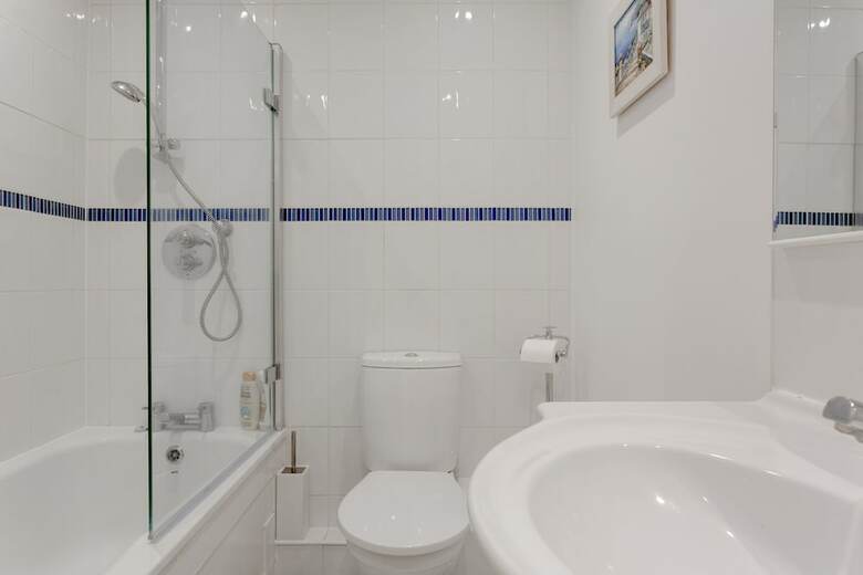 Bright 1 Bedroom Apartment In Wimbledon Park