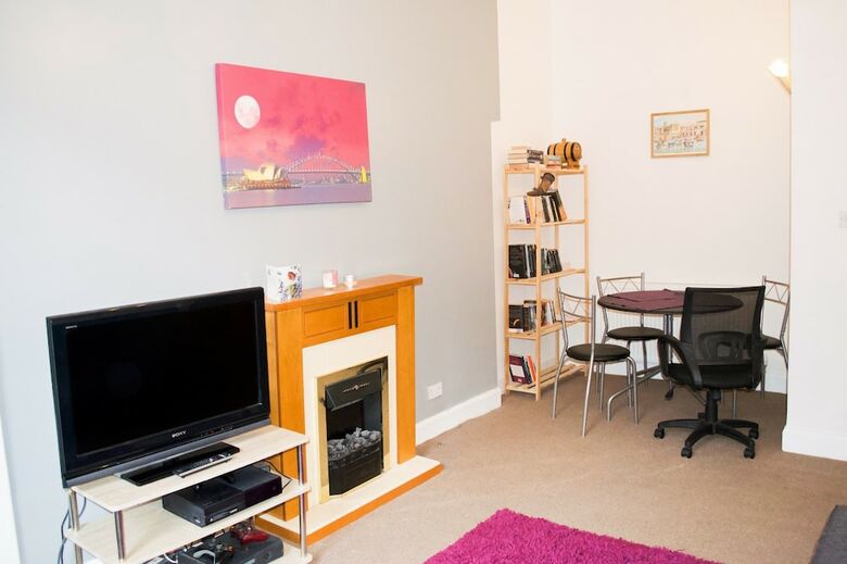 Apartamentos 1 Bedroom Flat In The Gorgie Area
