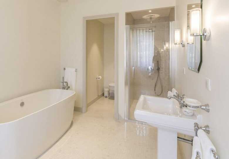 Bed & Breakfast Chambres D'h�tes Ch�teau Renon