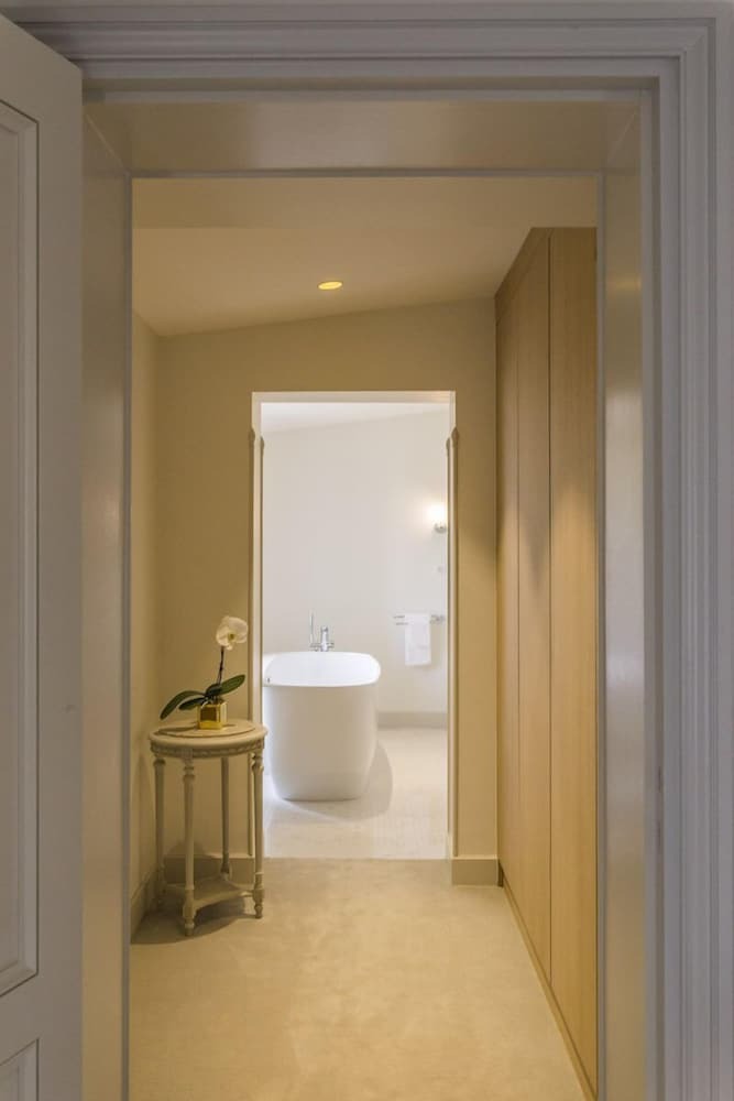 Bed & Breakfast Chambres D'h�tes Ch�teau Renon