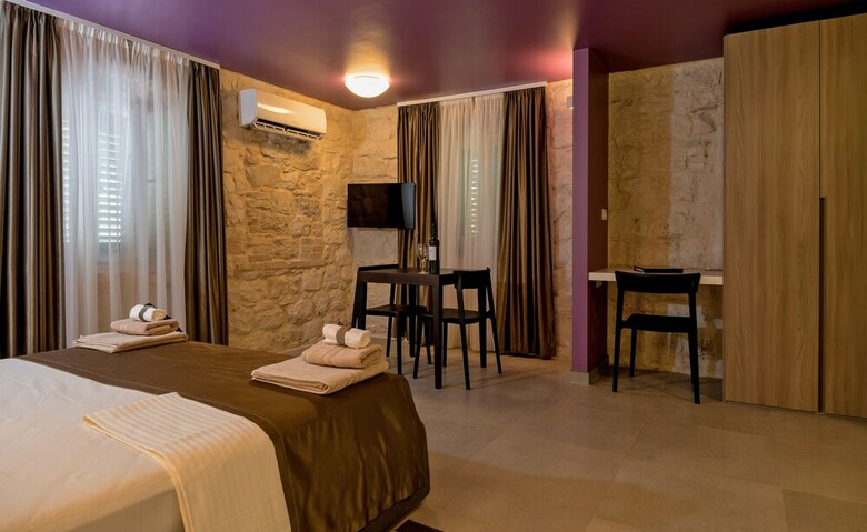 Hotel Annies Stone Studio & Room