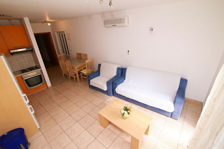 Apartments Mara