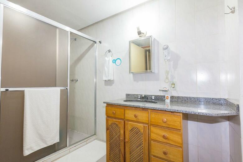 Tri Hotel Poa
