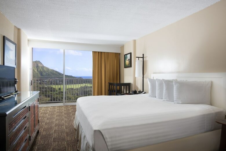 Aston Waikiki Beach Hotel
