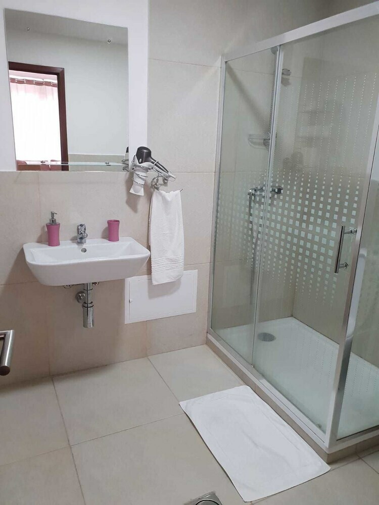 Apartamentos Funchal Paradise