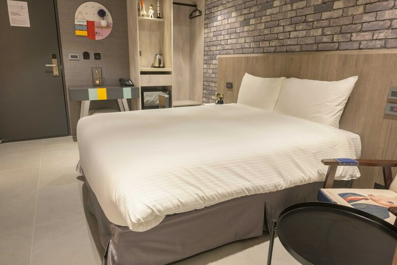 Fengjia K Hotel