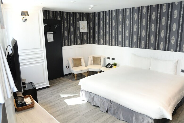 Fengjia K Hotel