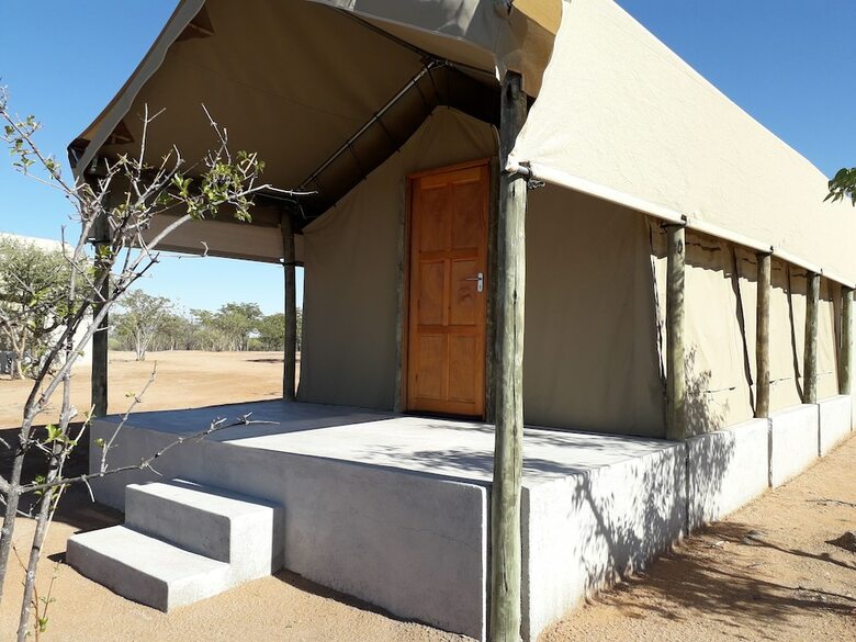 Posada Blue Bushman Luxury Tented Lodge