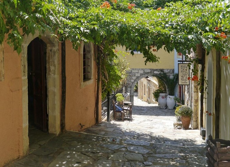 Hotel Arolithos Traditional Cretan Village