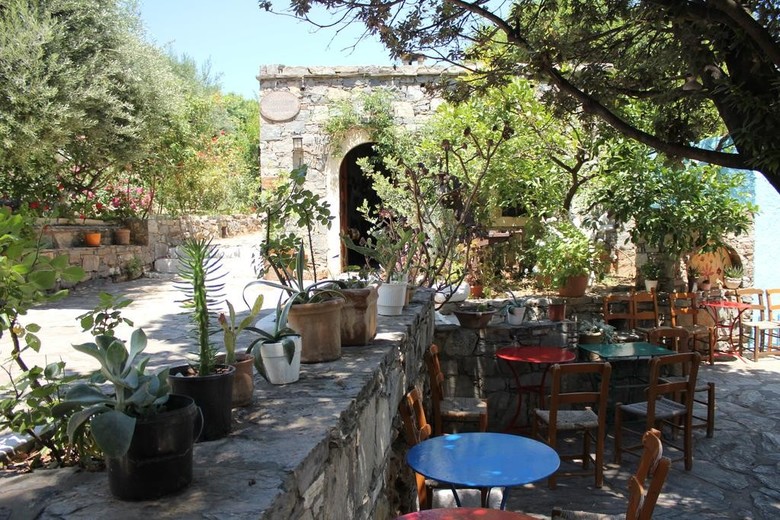 Hotel Arolithos Traditional Cretan Village