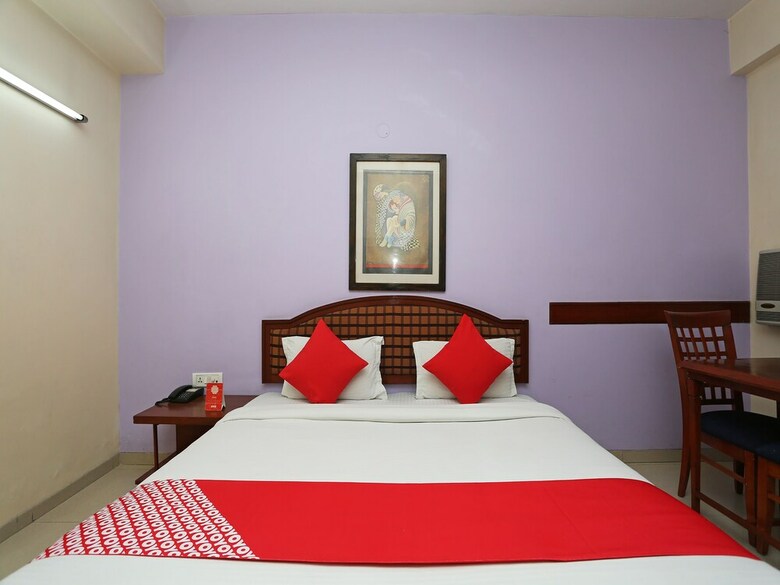 Oyo 645 Hotel Tourist Deluxe