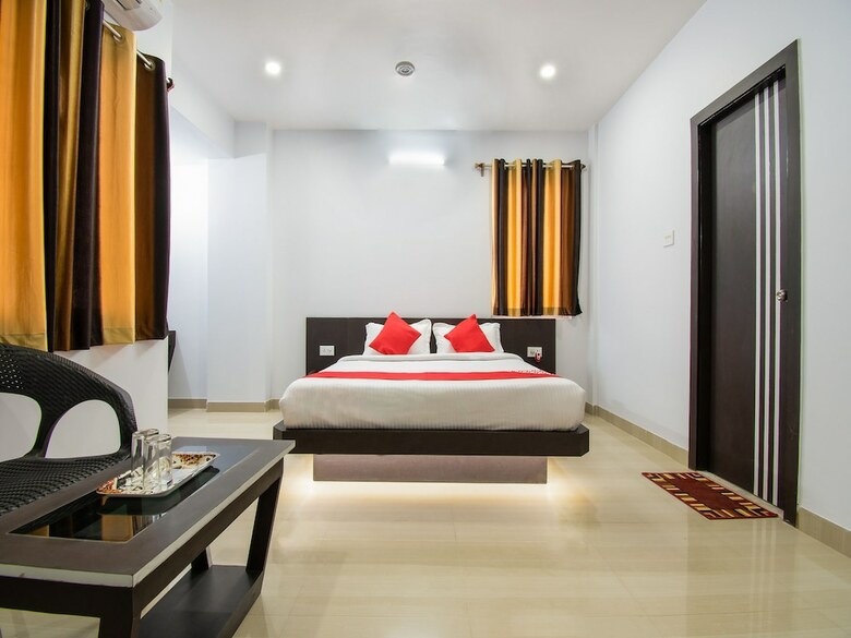 Oyo 26974 Hotel S G International