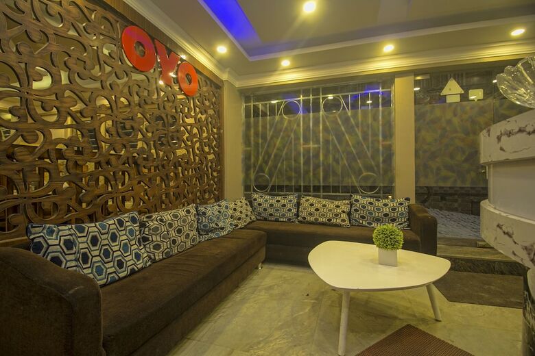 Hotel Oyo 24810 Silver Crescent