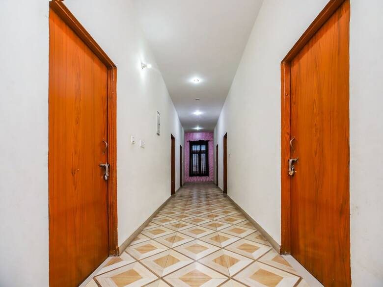 Oyo 19456 Hotel Shagun Palace