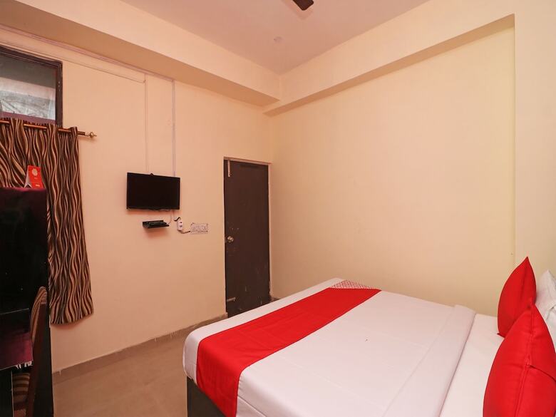 Hotel Oyo 26782 Mehak Palace