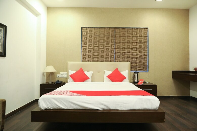 Hotel Oyo 26499 Check Inn Service Apartment