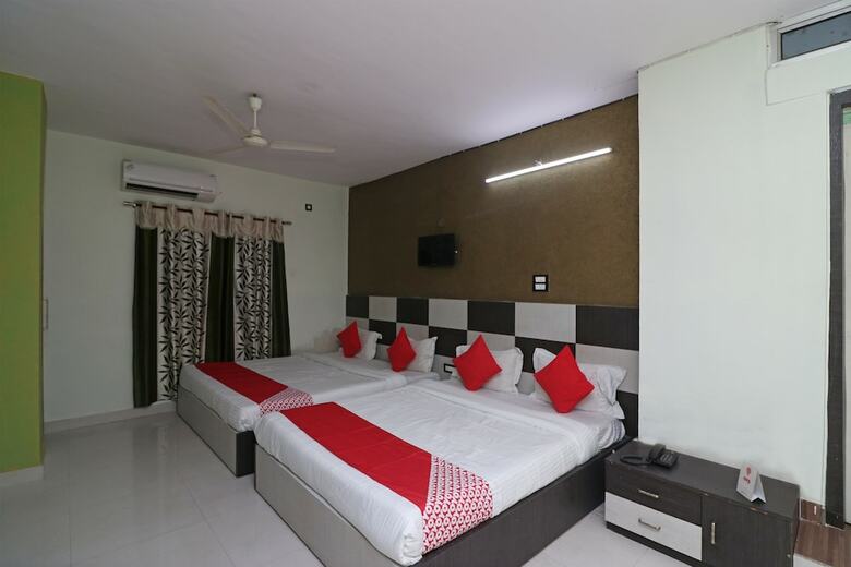 Oyo 4817 Hotel Hill Heights