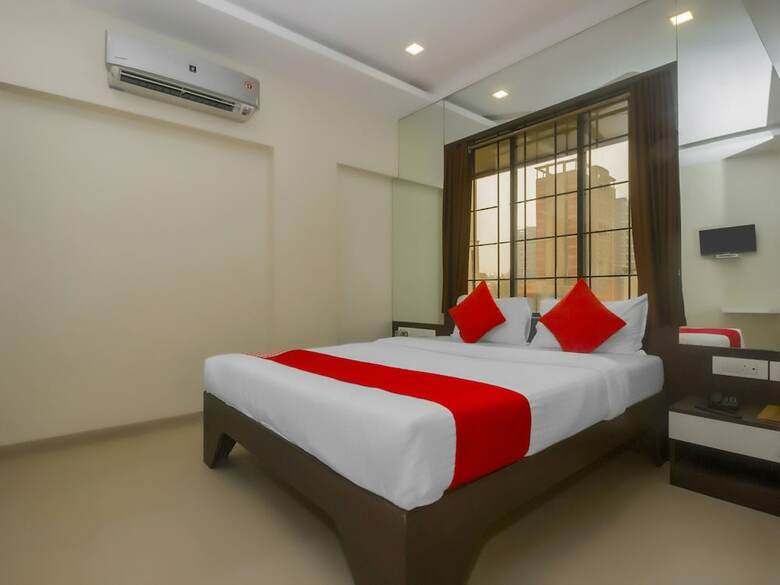 Oyo 22086 Hotel Park View