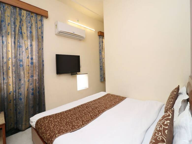Oyo 2468 Hotel Bikaner