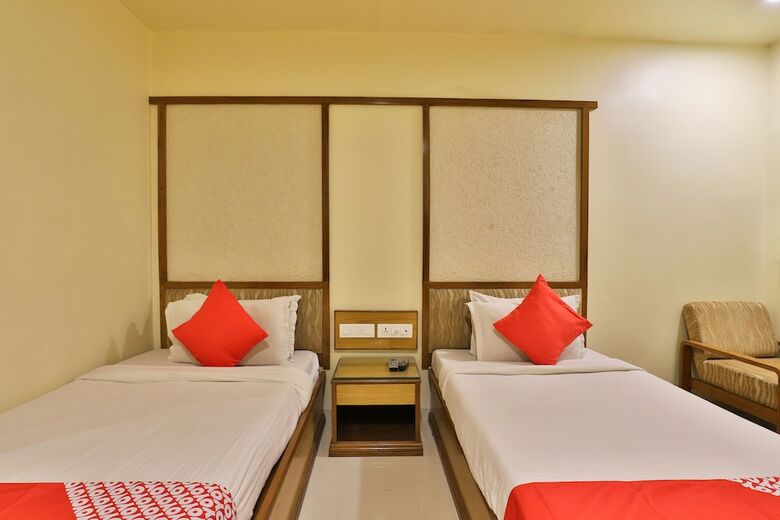 Hotel Oyo 23337 Flagship Ashram Road