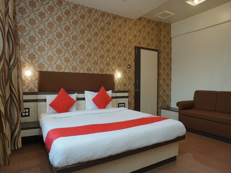 Hotel Oyo 23193 Shiv Sai