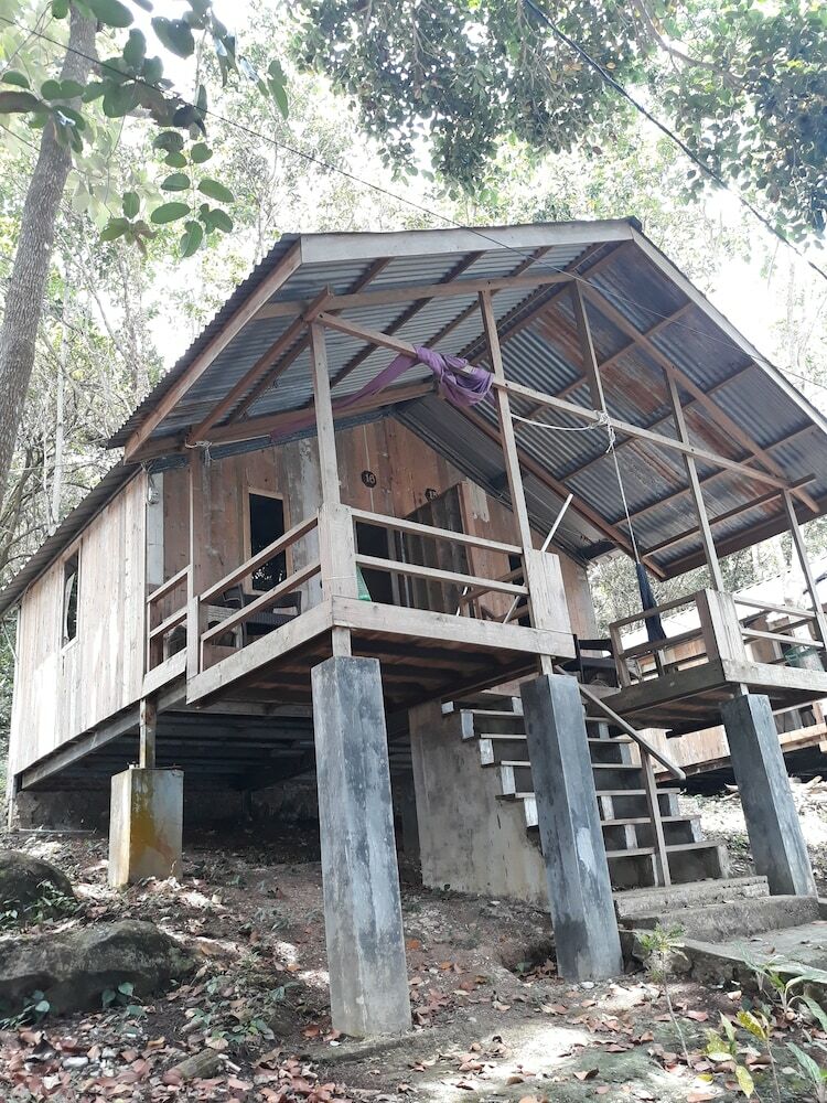 Bed & Breakfast Iboih Inn Resort & Resto