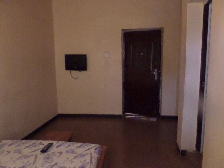 China Hotel And Suites