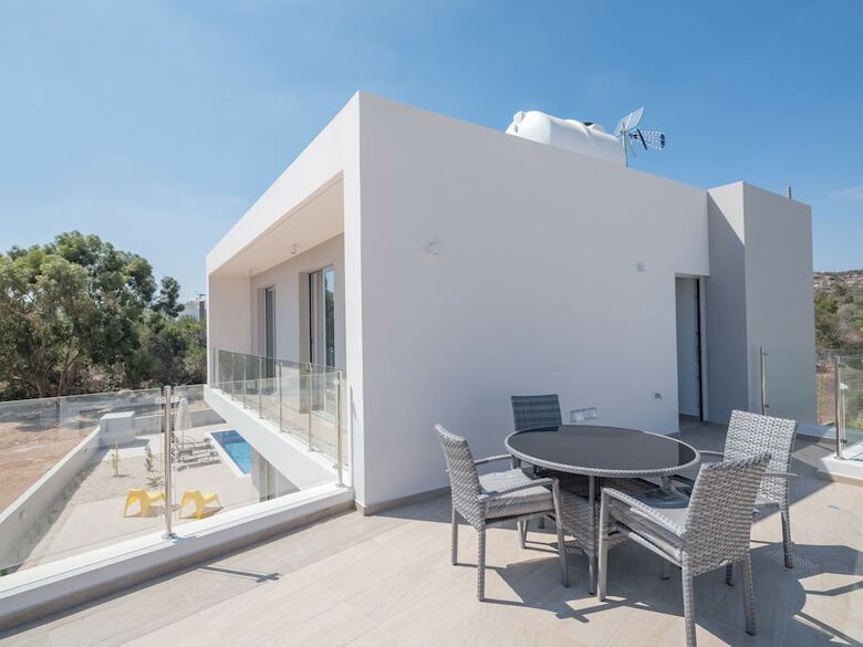 Polymnia Villa 490b