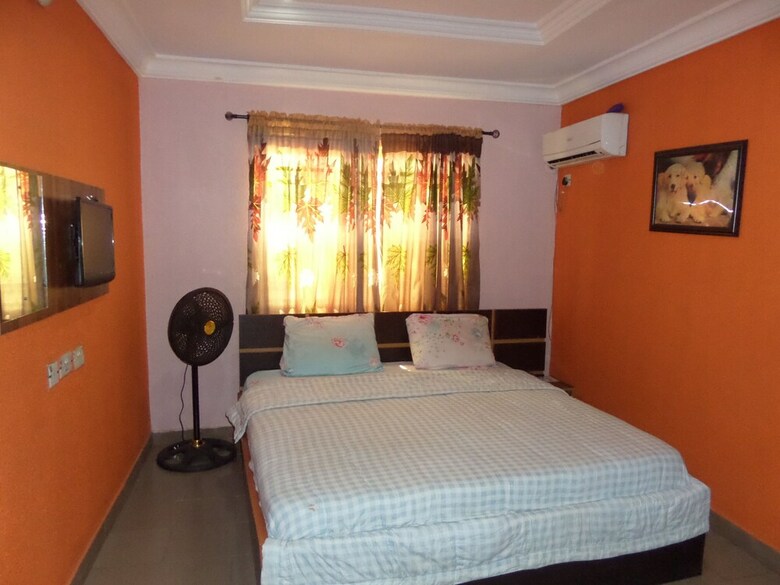 Fatty K Hotel And Suites