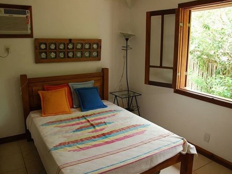 Casa 4 Suites A 200m Da Rua Das Pedras