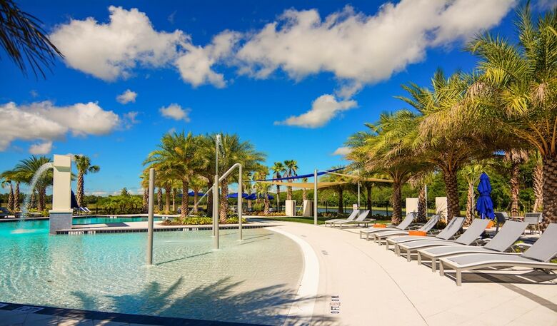 Stunning Vacation Home So3890