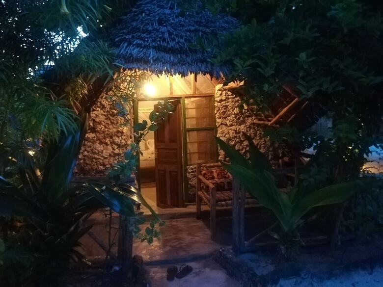 Bed & Breakfast Bahari Pizza Restaurant And Bungalows