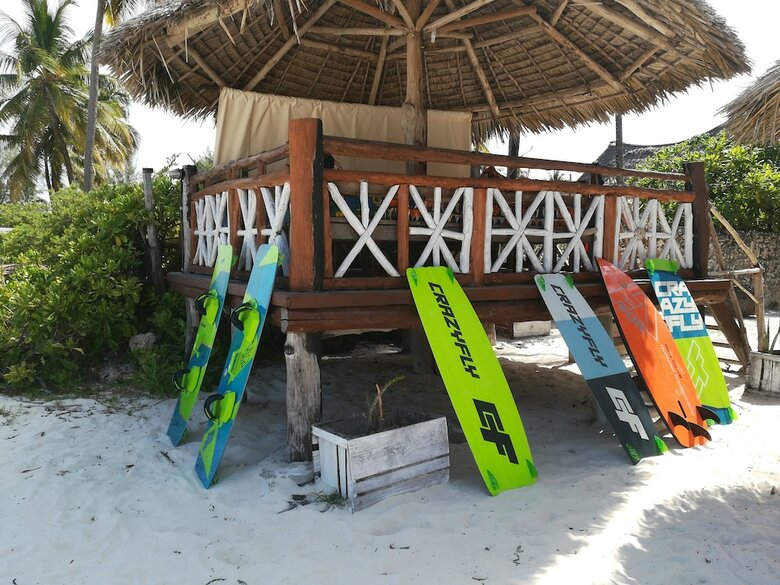 Bed & Breakfast Bahari Pizza Restaurant And Bungalows