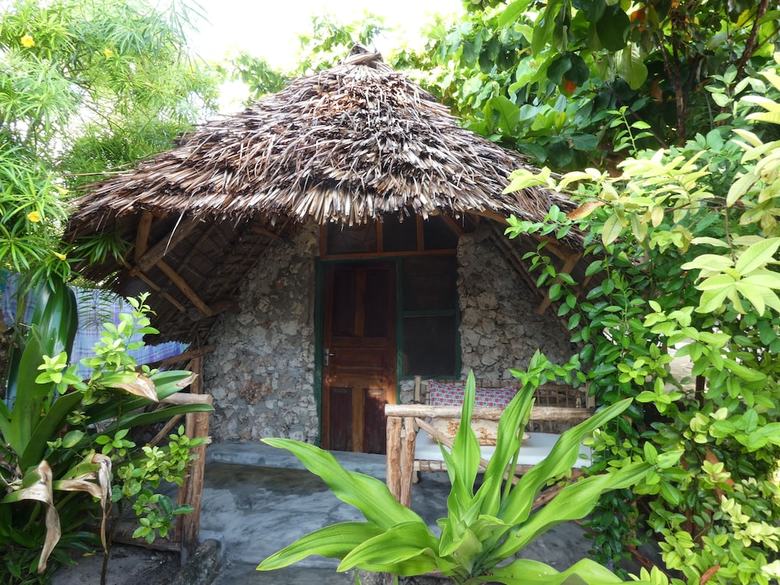 Bed & Breakfast Bahari Pizza Restaurant And Bungalows