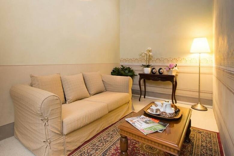 Apartamento Palazzo Mazzini Camera Papavero