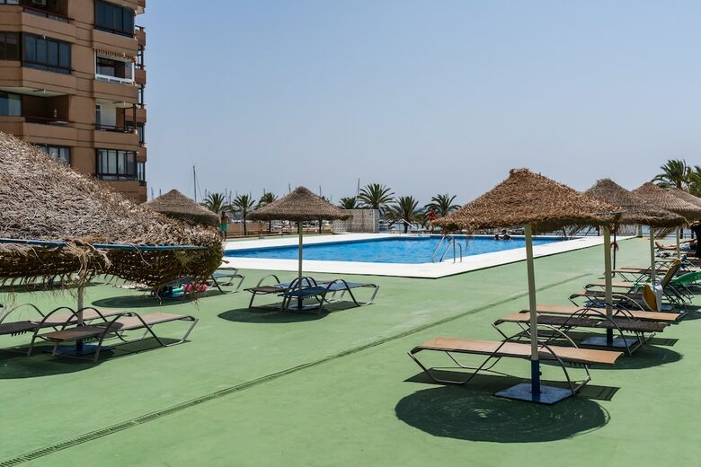 Apartamentos Sur Suites Palmeras 2