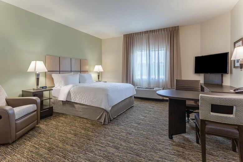 Aparthotel Candlewood Suites Davenport