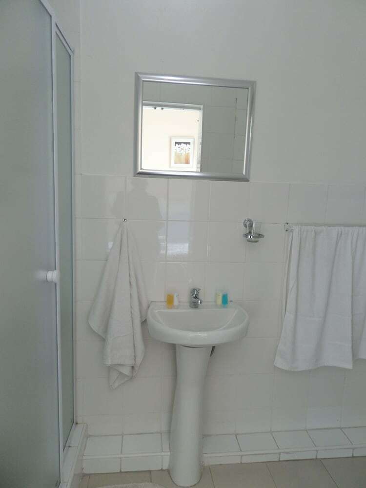 Hotel Iqhayiya Guest House