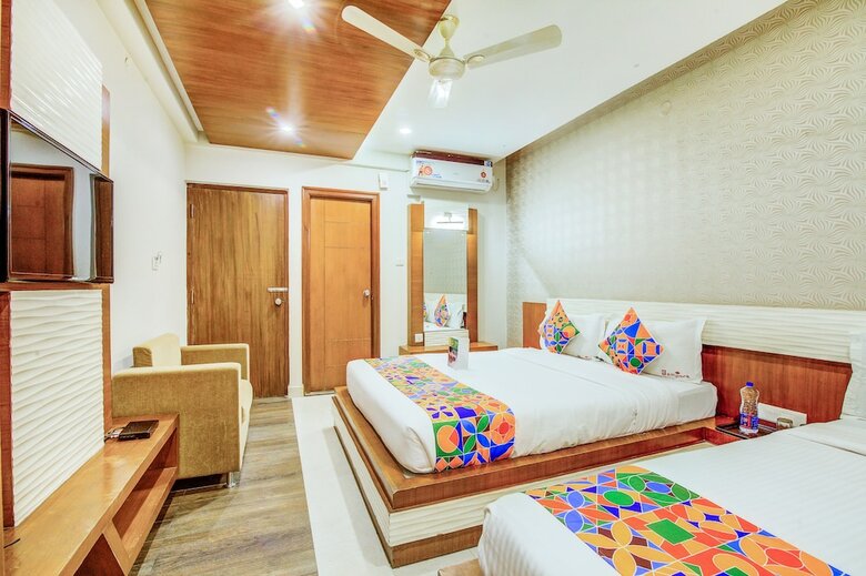 Fabhotel Empark