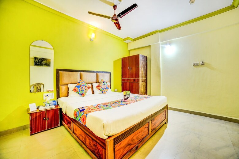Hotel Fabexpress Purushottam Residency