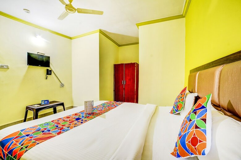 Hotel Fabexpress Purushottam Residency