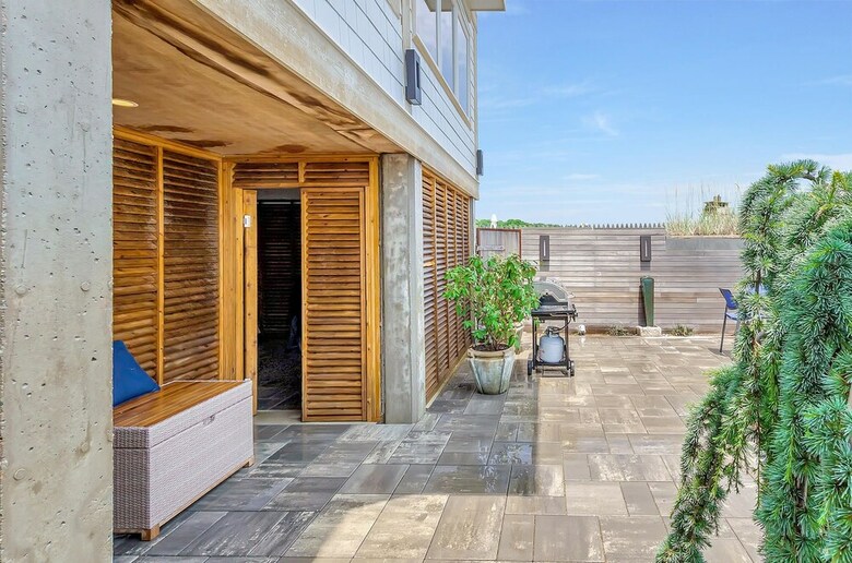 North Fork Waterfront Beach House