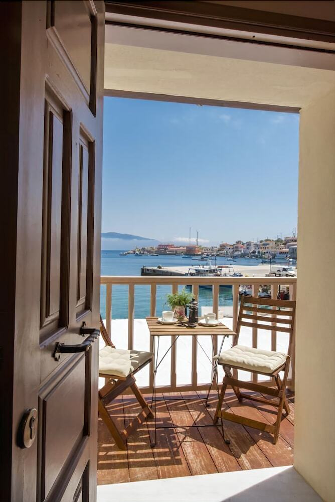 Apartamentos Spitakia Halki