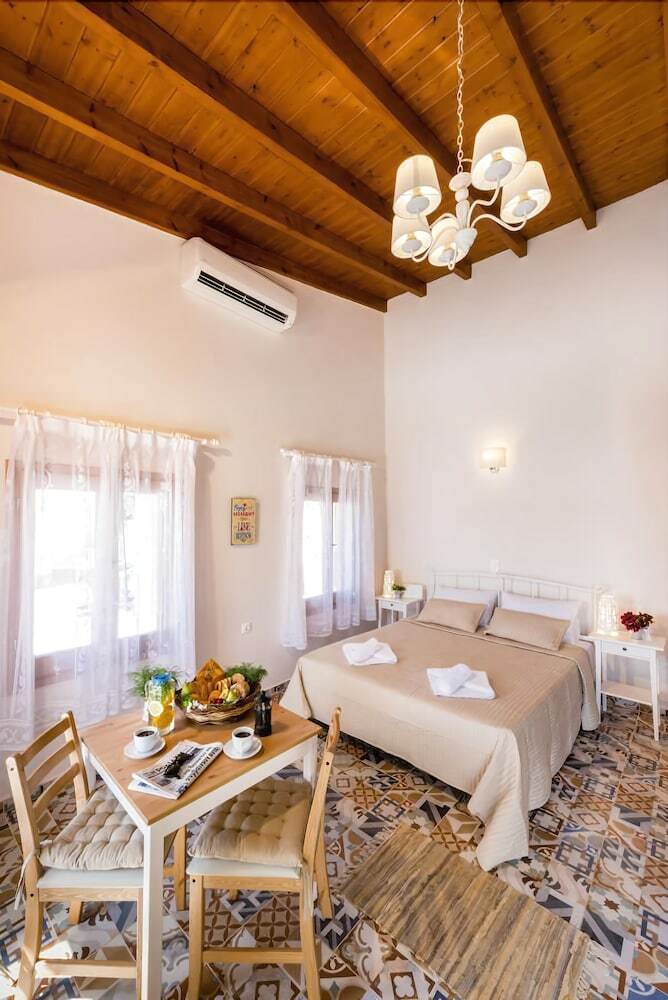 Apartamentos Spitakia Halki